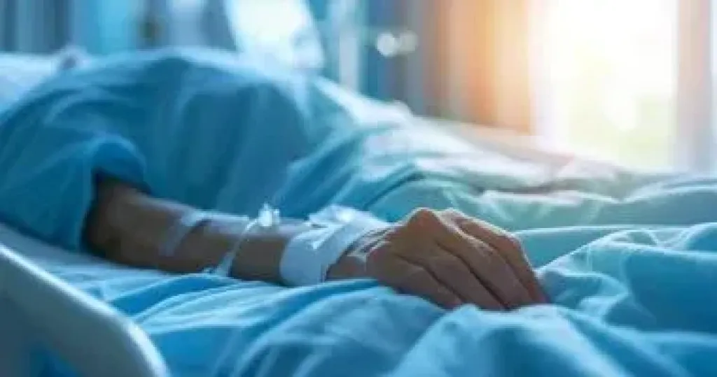 إصابة موظف بصعق كهربائى خلال تأدية عمله بقنا