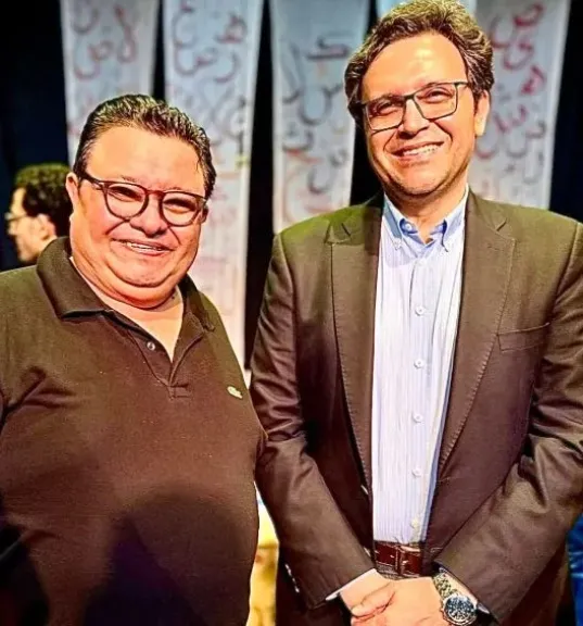 وزير الثقافة يشيد بعرض «حواديت» للمخرج خالد جلال على مركز الإبداع الفني