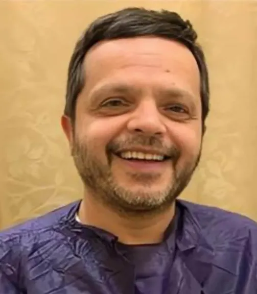 محمد هنيدي يخضع لجراحة دقيقة في المعدة ويستقر صحيًا