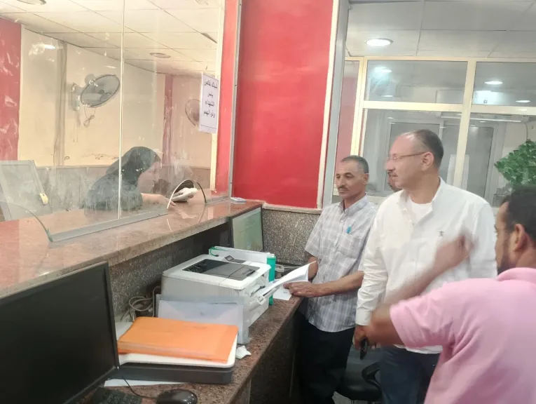 محافظ أسيوط يؤكد ضرورة تذليل العقبات أمام المواطنين ورئيس مركز الفتح