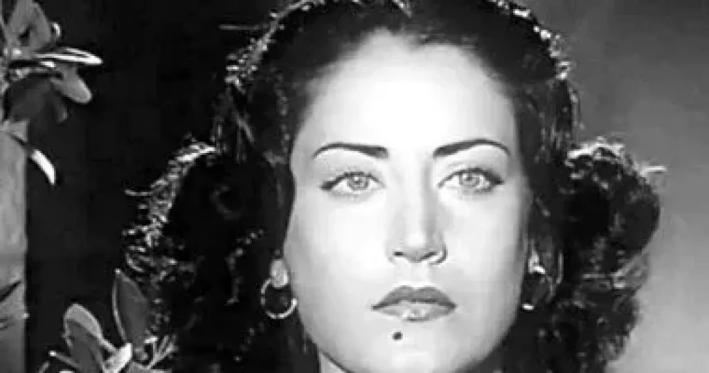 ذاكرة اليوم.. نجاة جاك شيراك من الاغتيال وميلاد سميرة محسن ورحيل أسمهان