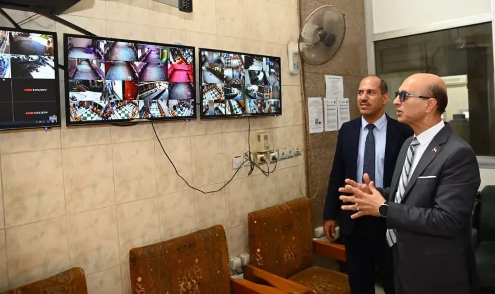 الدكتور المنشاوي يتفقد معملي التنسيق الإلكتروني بكلية الآداب والمدينة الجامعية
