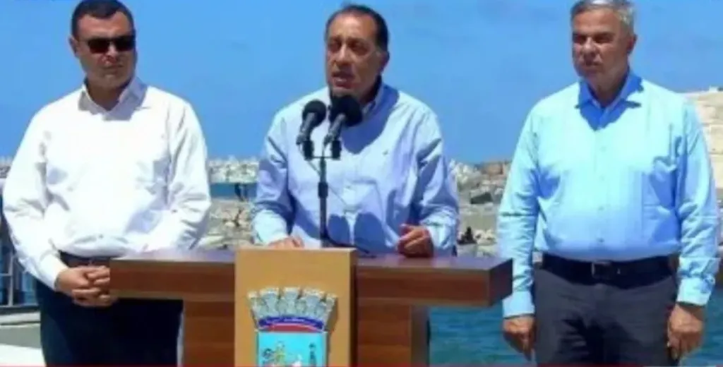 رئيس الوزراء يشهد دخول أول لنش إسعاف بحري الخدمة بمحافظة الإسكندرية