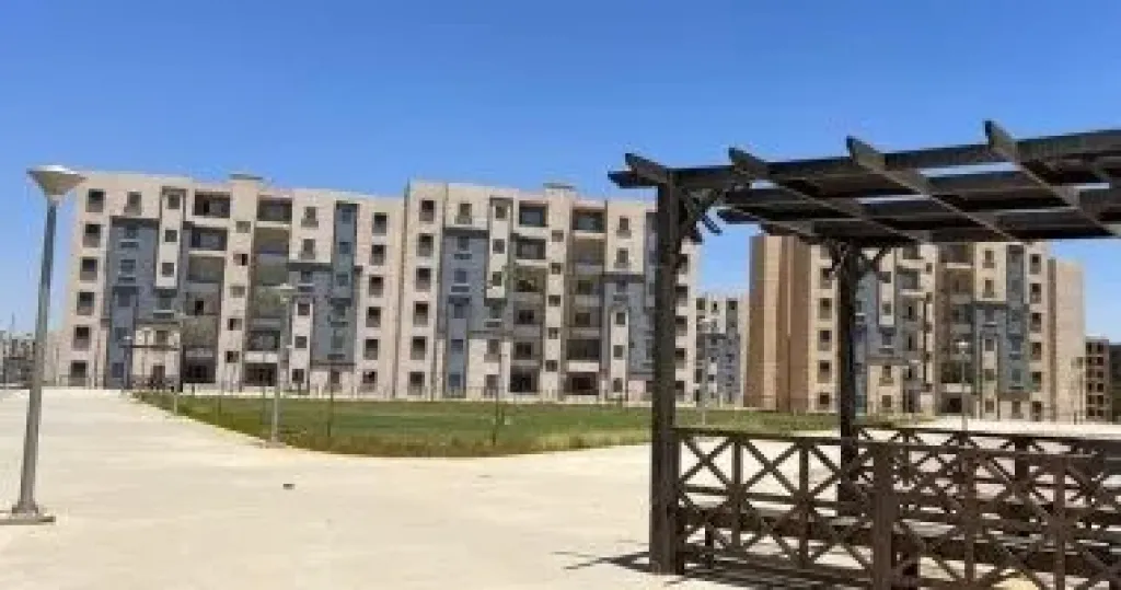 جهاز 6 أكتوبر يواصل تطوير القطاع الشمالي.. إزالة المخلفات ورفع كفاءة المناطق الخدمية