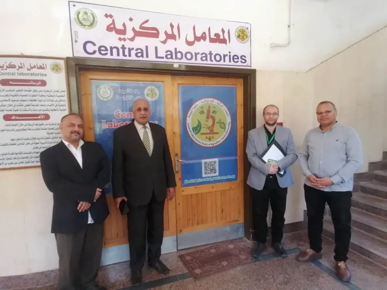جامعة أسيوط: اللجنة تبدأ زياراتها لكليات العلوم والزراعة