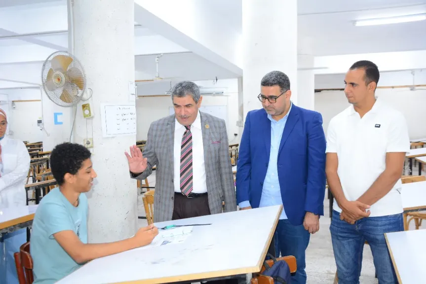 جامعة أسيوط تستقبل لجنة من المجلس الأعلى للجامعات لمتابعة اختبارات