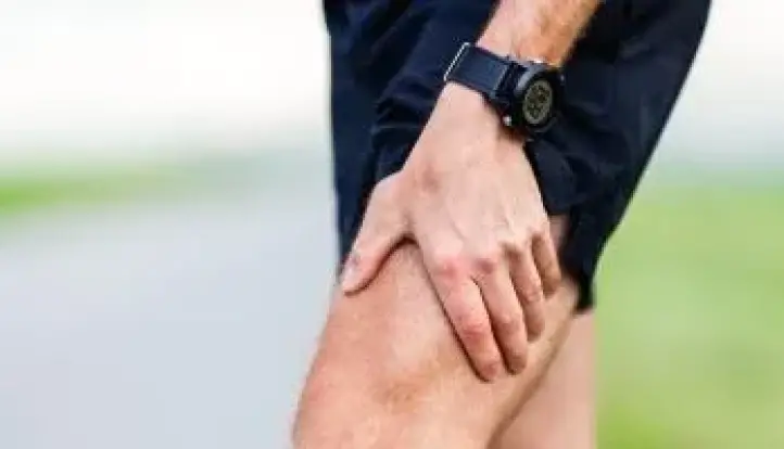 من أشهر أسباب آلام الظهر والرقبة.. ما هى عقد العضلات