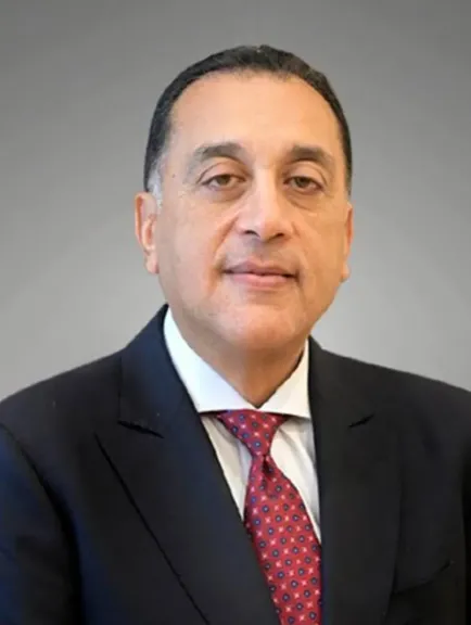 رئيس الوزراء: لم يتم وقف العمل بمستشفى هرمل.. وهدفنا تحويلها لعلاج الأورام بشكل كامل