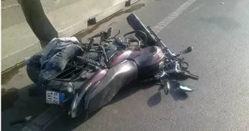 إصابة شخصين إثر انقلاب موتوسيكل فى الحوامدية