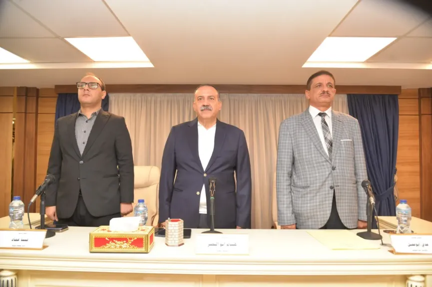 محافظ أسيوط يترأس اجتماع المجلس التنفيذي ويعلن عن فتح آفاق استثمارية
