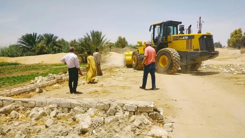 محافظ أسيوط: إزالة 21حالة تعدي على أراضي زراعية وأملاك دولة