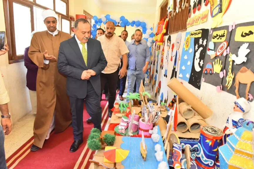 محافظ أسيوط يفتتح المعرض السنوي السابع للوسائل التعليمية لرياض الأطفال
