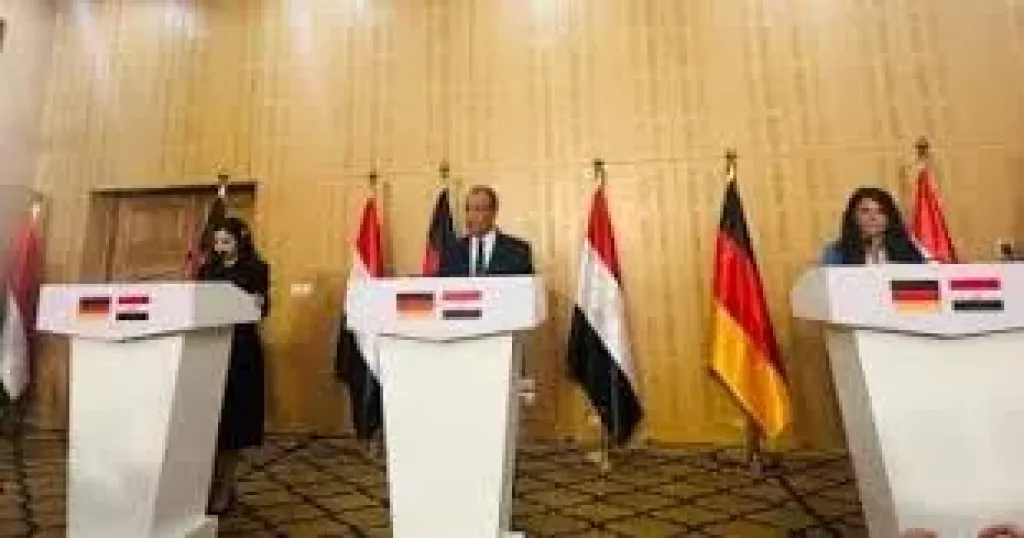 كوزير الخارجية يبحث مع وزيرة ألمانية تعزيز الشراكة في مجالات الطاقة