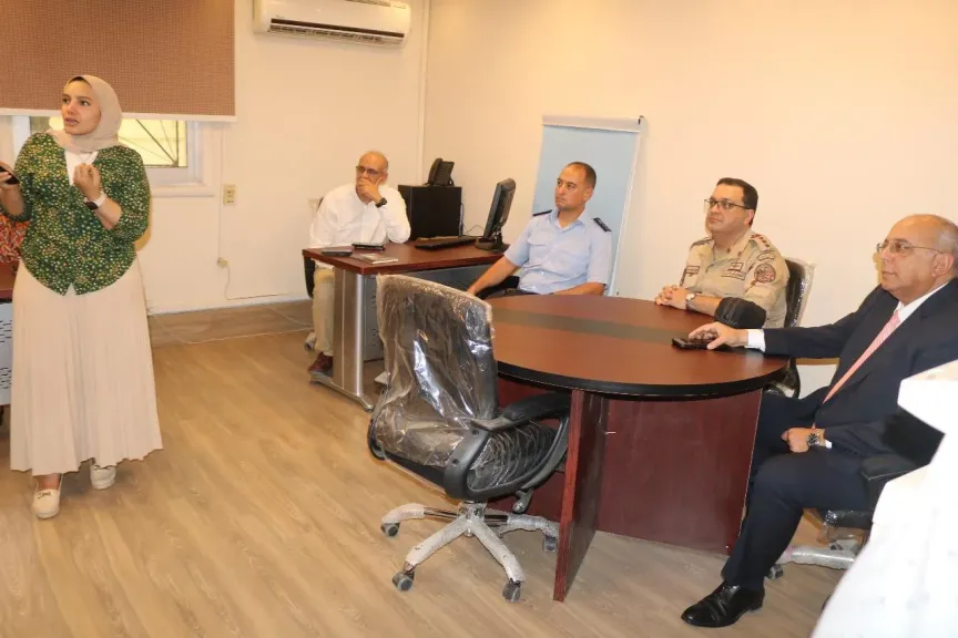 ”بحوث الصحراء” و” الفنية العسكرية” يناقشان المراحل النهائية لتدشين  قاعدة علمية لتحلية المياه عبر شبكة الإنترنت
