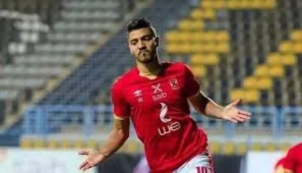 محمد شريف يسجل هدف الأهلي الأول في مرمى الملعب التونسي