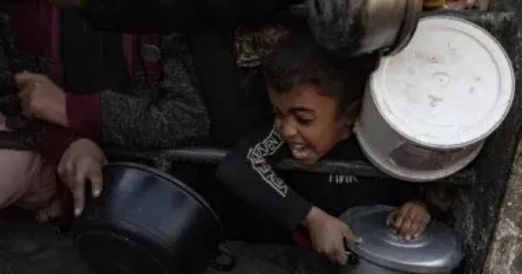 استشهاد 21 طفلا فلسطينيا بسبب سوء التغذية والمجاعة في غزة خلال 72 ساعة