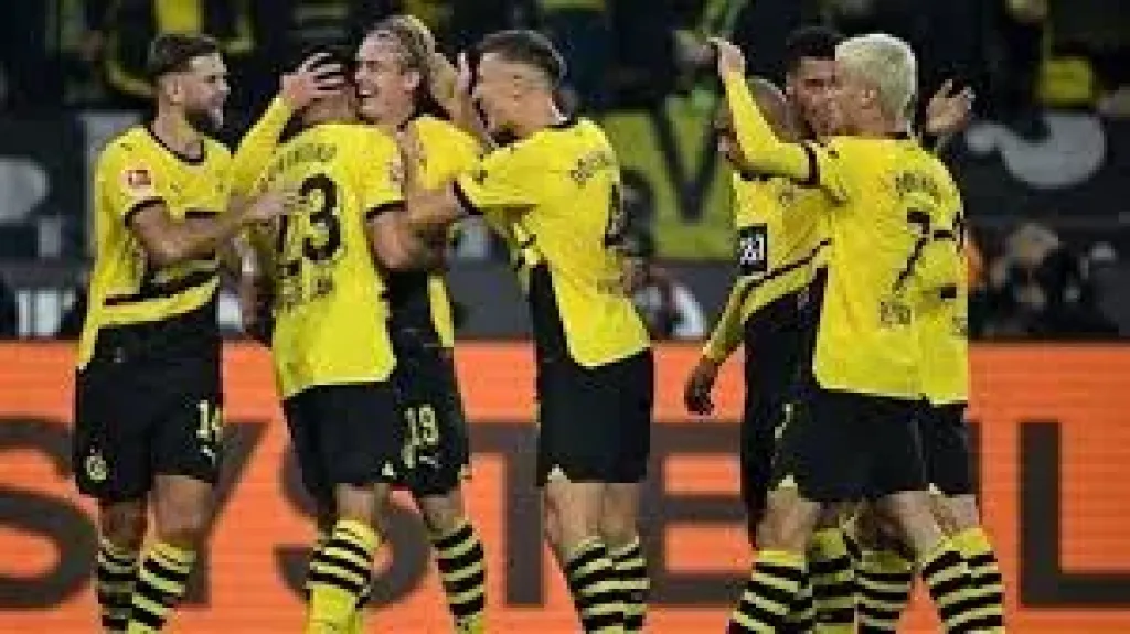 بوروسيا دورتموند يبدأ استعداداته للموسم الجديد بفريق مكتمل»
