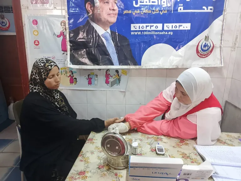 12.8 مليون خدمة مجانية في 8 أيام ضمن حملة ”100 يوم صحة”