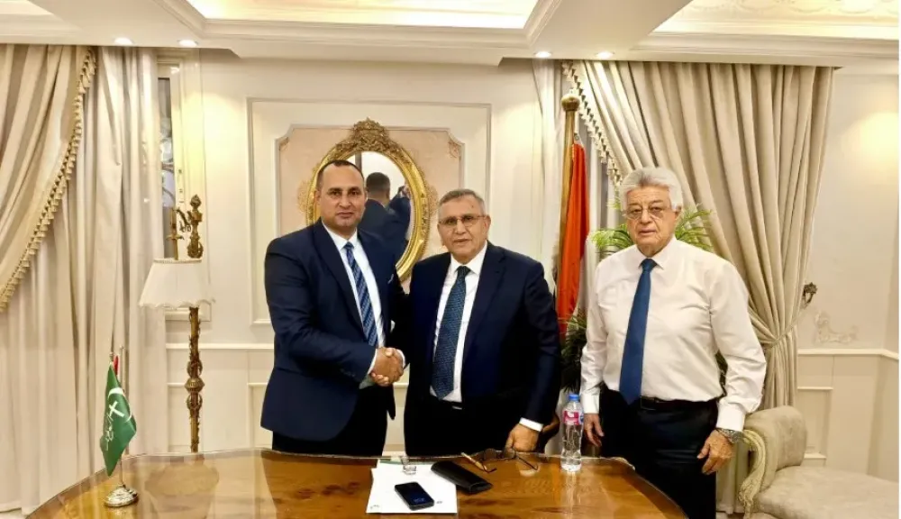 الوفد يشعل الشرقية بأول مؤتمراته الجماهيرية دعماً لصديق العيسوي.. الجماهير تهتف لمرشح ”الشعب والوفد”