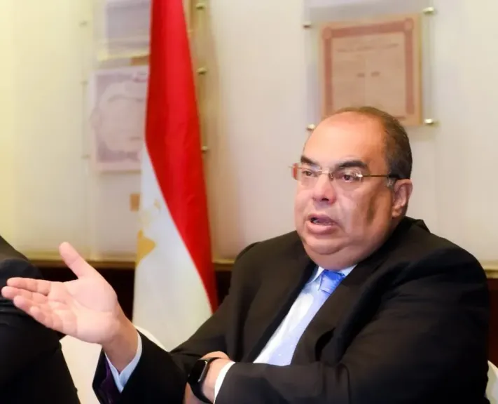 جامعة بنها ترشح الدكتور ”محمود محيي الدين” لجائزة النيل للمبدعين المصريين