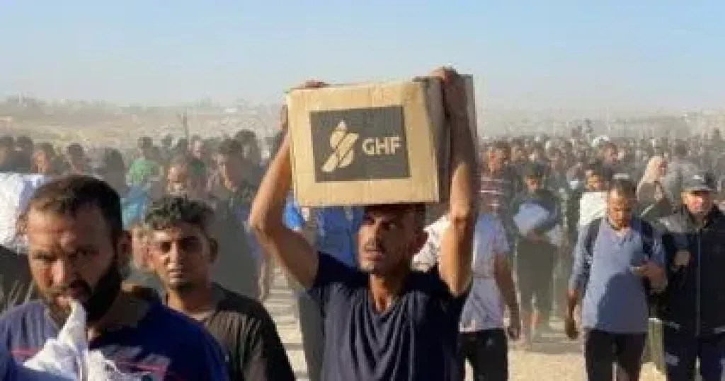 إعلام عبرى: جيش الاحتلال يتلف حمولة 1000 شاحنة من الغذاء والدواء لأهل غزة