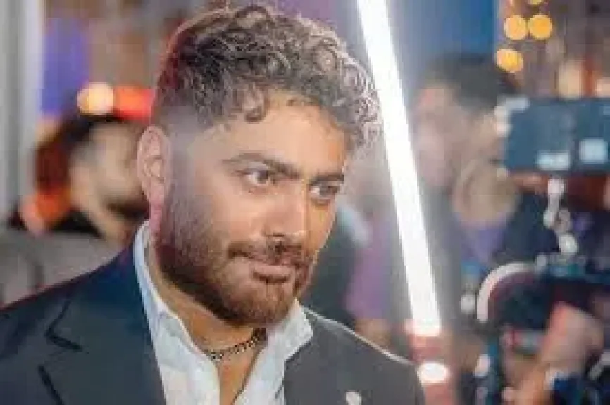 «مش عارف ليه بيعمل كده؟».. تامر حسني يهاجم فنانا بسبب صدارة يوتيوب .. والجمهور: قصده عمرو دياب