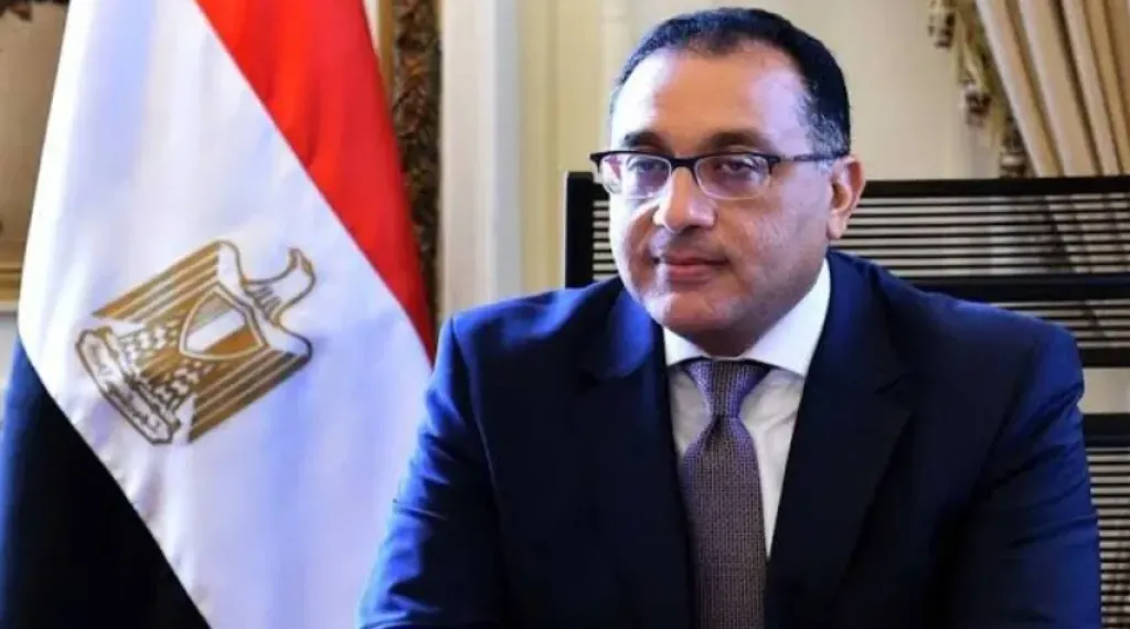 رئيس الوزراء يلتقى رئيس شركة ”شل العالمية لأنشطة الغاز المتكاملة”