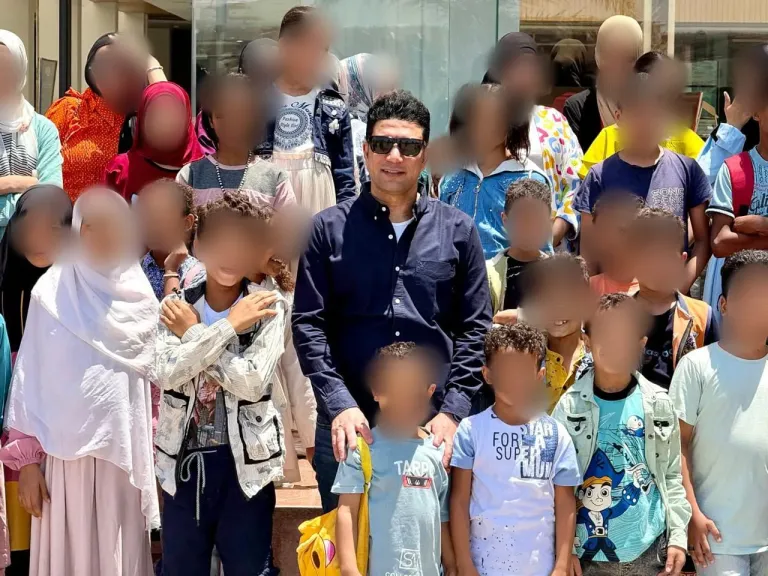 نائب محافظ سوهاج يشارك الأطفال الأيتام في فعاليات يوم ترفيهي بمدينة سوهاج الجديدة.. صور