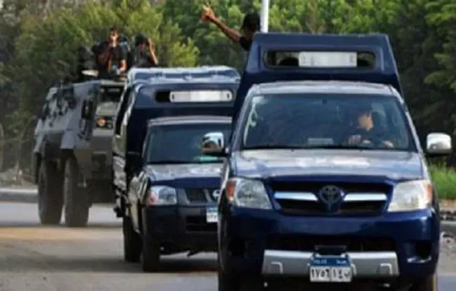 في يوم واحد.. أمن المنافذ يضبط قضايا تهريب وينفذ 185 حكمًا قضائيًا