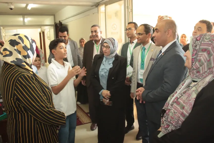 نائب رئيس جامعة أسيوط يتفقد كلية التربية للطفولة المبكرة