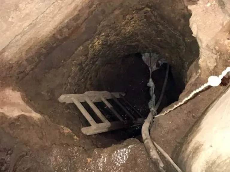 القبض على 5 أشخاص لقيامهم بالتنقيب عن آثار في القاهرة