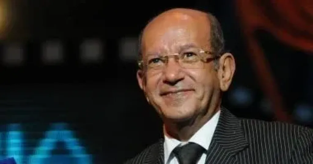 لطفي لبيب يُغادر دنيانا ..رحل بهدوء كما عاش..  تاركًا جرحًا في قلب الفن