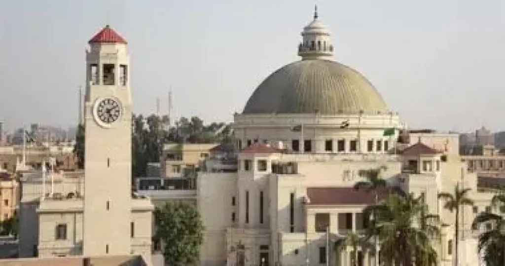 رئيس جامعة القاهرة يهنئ أساتذة الجامعة أعضاء المجلس الاستشارى للهيئة الوطنية للإعلام