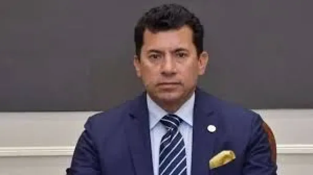وزير الشباب والرياضة يُنيب مساعده لشئون الشباب لتفقد المقابلات الشخصية لمشروع YLY