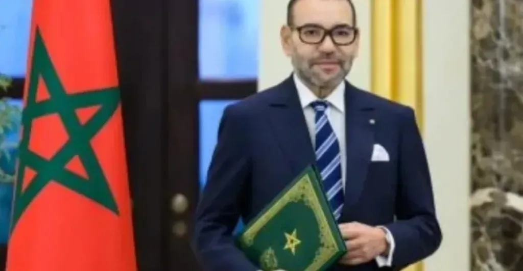 ملك المغرب يرحب بقرار مجلس الأمن ويدعو إلى حوار مع رئيس الجزائر