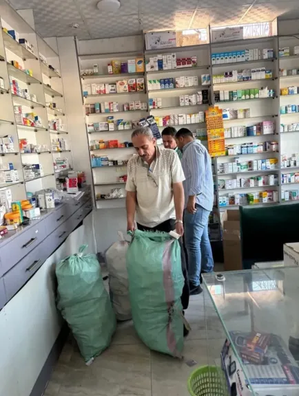 ضبط أدوية غير صالحة ومحلات مخالفة بحملة مكبرة بالحسينية