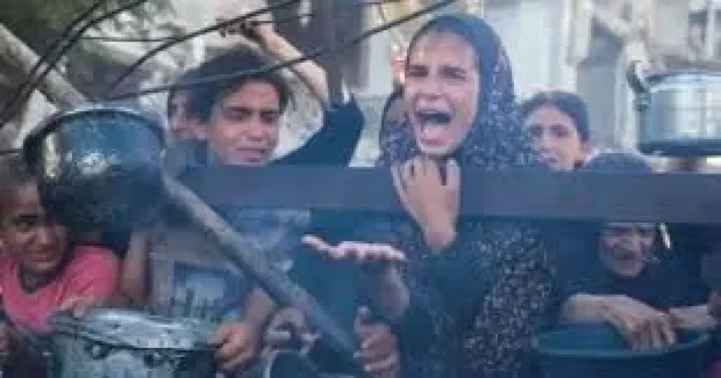 وزير الحكم المحلى الفلسطينى: مصر تبذل جهدا كبيرا لوقف إطلاق النار فى غزة