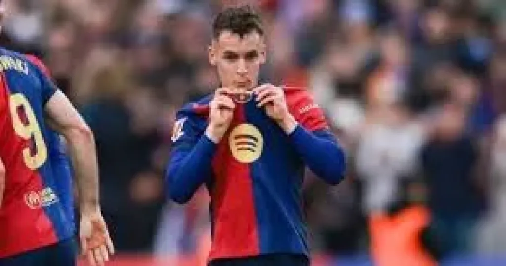 كاسادو يرفض الرحيل عن برشلونة ويتمسك بالاستمرار فى الموسم الجديد