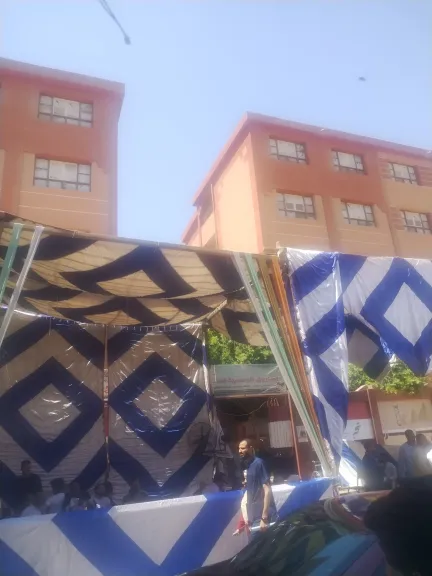 اقبال ضعيف كثيف في الساعات الأولى لانتخابات الشيوخ مدرسه الفاروق يه اللغات  بحي شرق باسيوط