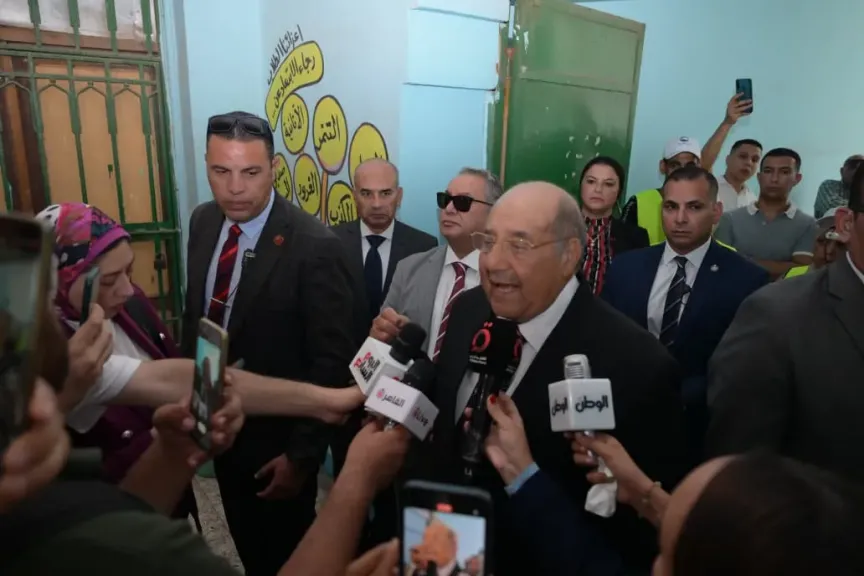 رئيس ”الشيوخ” يُدلي بصوته في انتخابات مجلس الشيوخ 2025