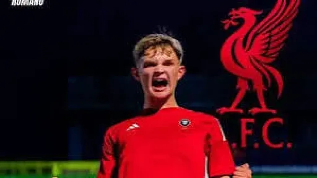 ليفربول يضم ويل رايت لاعب سالفورد سيتي الإنجليزي