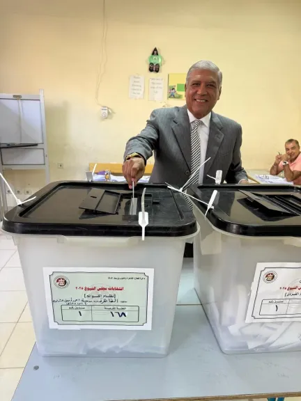 رئيس حزب السادات يدلي بصوته في انتخابات مجلس الشيوخ.. ويؤكد: المشاركة واجب وطني