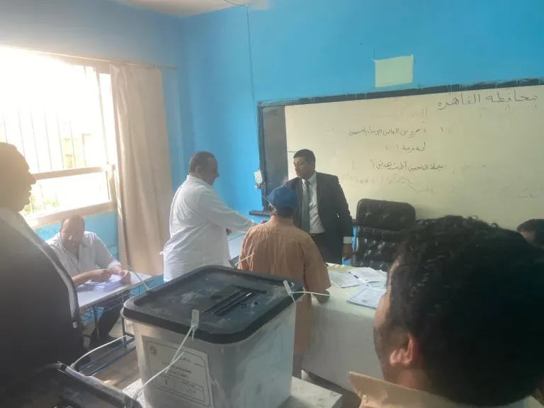 رئيس حزب إرادة جيل يدلي بصوته الانتخابي في انتخابات الشيوخ 2025/ صور