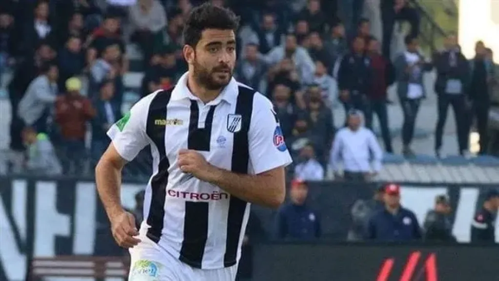 حمزة المثلوثي يعود إلى الدوري التونسي عبر بوابة الصفاقسي بعد تجربة الزمالك