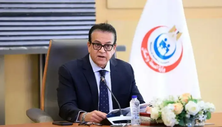 وزير الصحة يرفض بشكل قاطع فرض رسوم كشف على مرضى نفقة الدولة والتأمين بمستشفى جوستاف روسي مصر