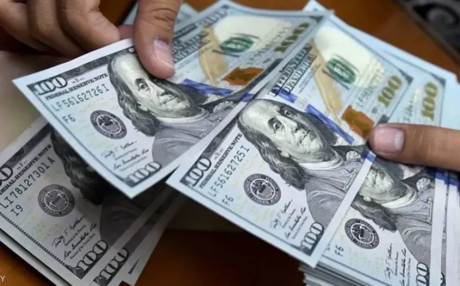 7 أغسطس 2025.. الدولار يقفز 10 قروش خلال منتصف التعاملات ويسجل 48.60 جنيه للبيع