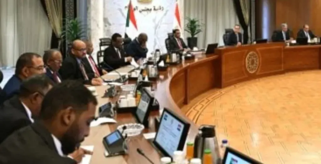 رئيسا وزراء مصر والسودان يؤكدان رفضهما النهج الأحادي الأثيوبي على النيل الأزرق