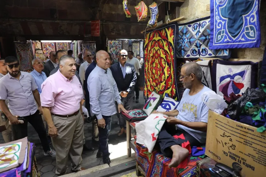 محافظ القاهرة يؤكّد على اهمية التعاون بين المجتمع المدنى والمحافظة فى كافة  المجالات والمشروعات