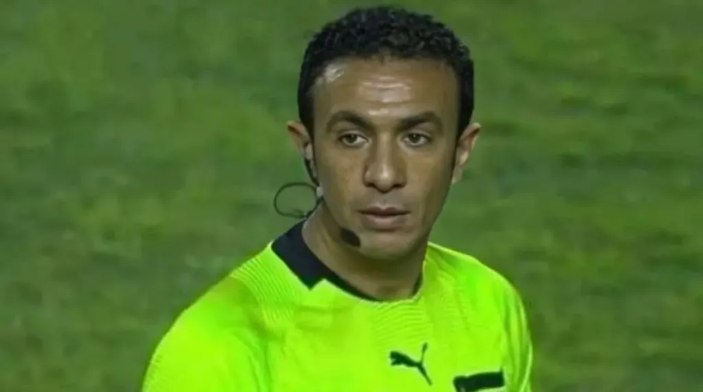 طارق مجدي حكما لمباراة الأهلي ومودرن سبورت في الدوري
