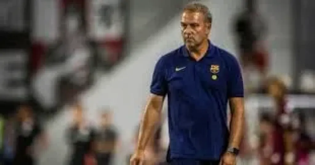 يويفا يعاقب فليك وثنائي برشلونة بسبب أحداث نصف نهائي دوري الأبطال